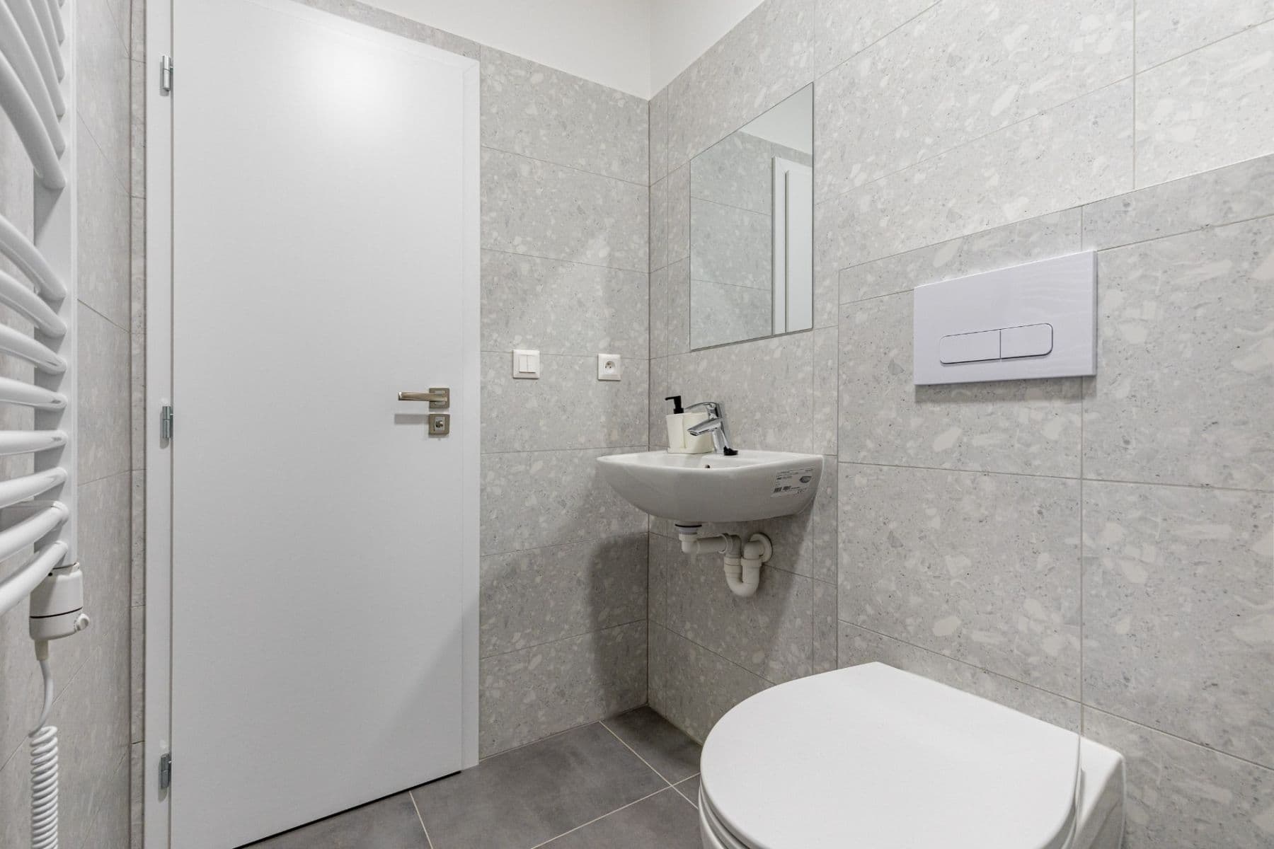 Pronájem bytu 1+1 30 m², Levická, Ružinov, Bratislavský kraj Pronájem bytu 1+1 30 m², Levická, Ružinov, Bratislavský kraj