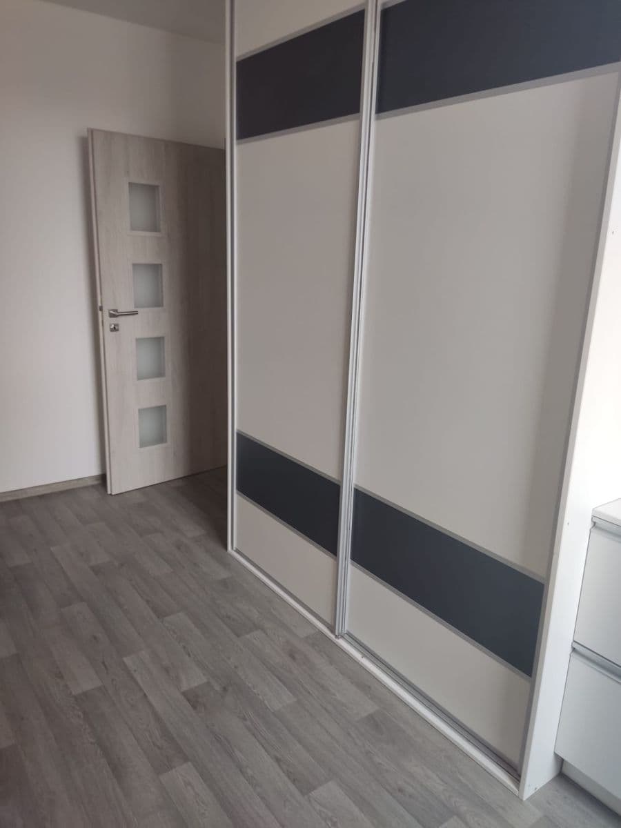 Pronájem bytu 4+1 76 m², Jiráskova, Bruntál, Moravskoslezský kraj Pronájem bytu 4+1 76 m², Jiráskova, Bruntál, Moravskoslezský kraj