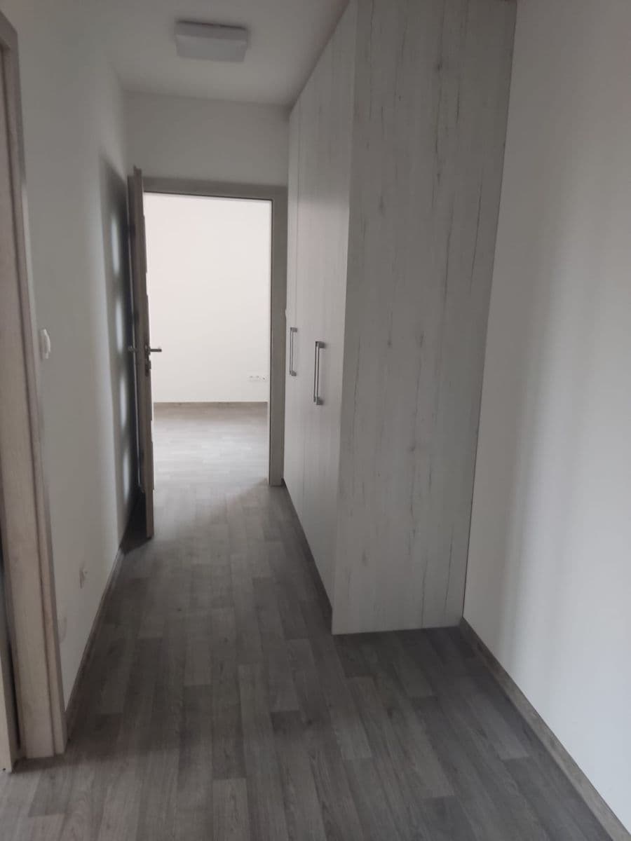 Pronájem bytu 4+1 76 m², Jiráskova, Bruntál, Moravskoslezský kraj Pronájem bytu 4+1 76 m², Jiráskova, Bruntál, Moravskoslezský kraj