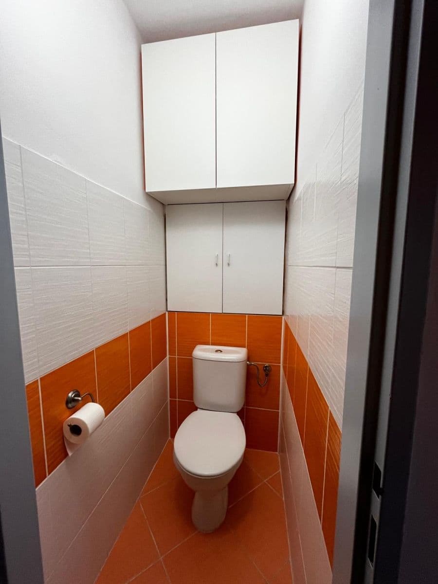 Pronájem bytu 2+kk 46 m², Milánská, Praha, Praha Pronájem bytu 2+kk 46 m², Milánská, Praha, Praha