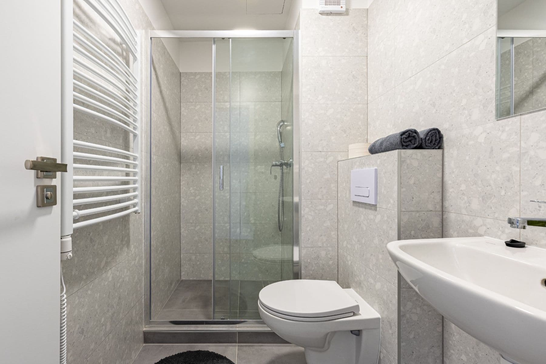 Pronájem bytu 2+1 42 m², Levická, Ružinov, Bratislavský kraj Pronájem bytu 2+1 42 m², Levická, Ružinov, Bratislavský kraj