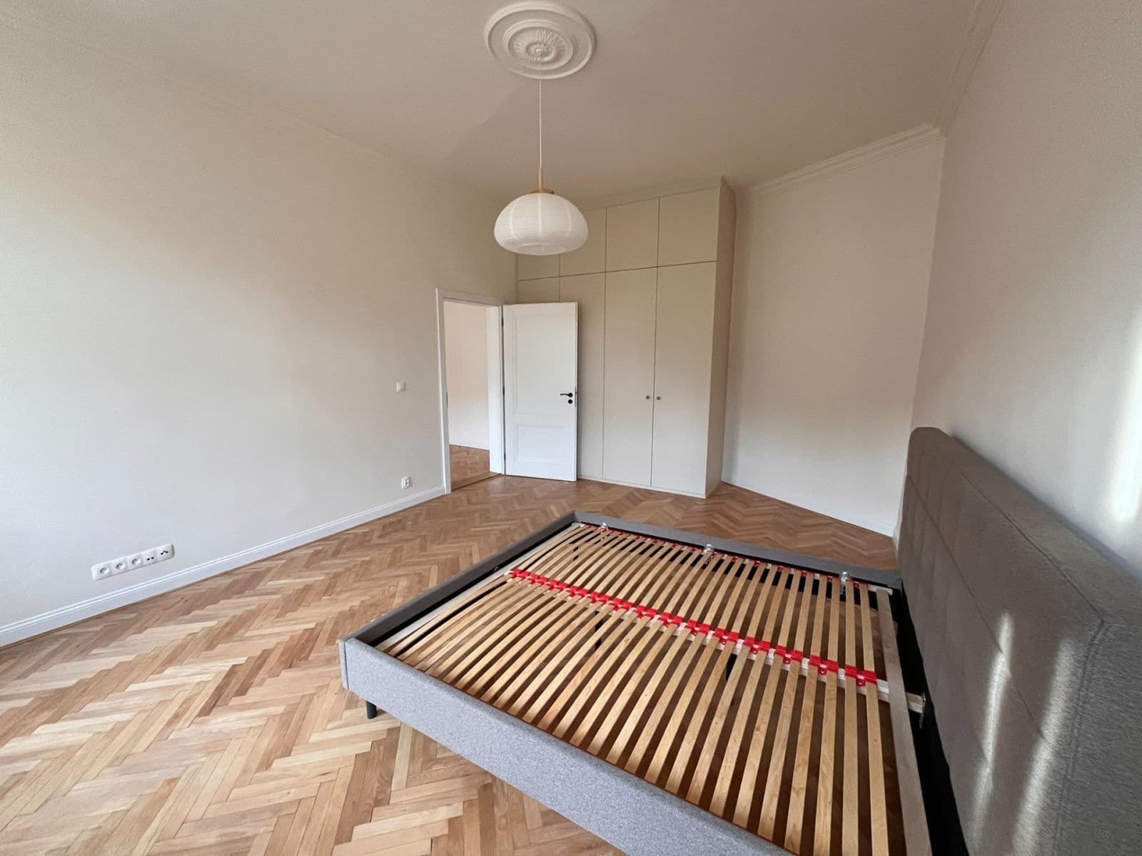 Pronájem bytu 2+1 74 m², Bělehradská, Praha, Praha Pronájem bytu 2+1 74 m², Bělehradská, Praha, Praha