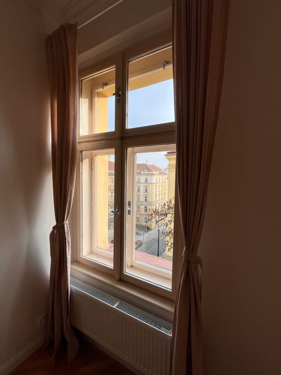 Pronájem bytu 2+1 74 m², Bělehradská, Praha, Praha Pronájem bytu 2+1 74 m², Bělehradská, Praha, Praha