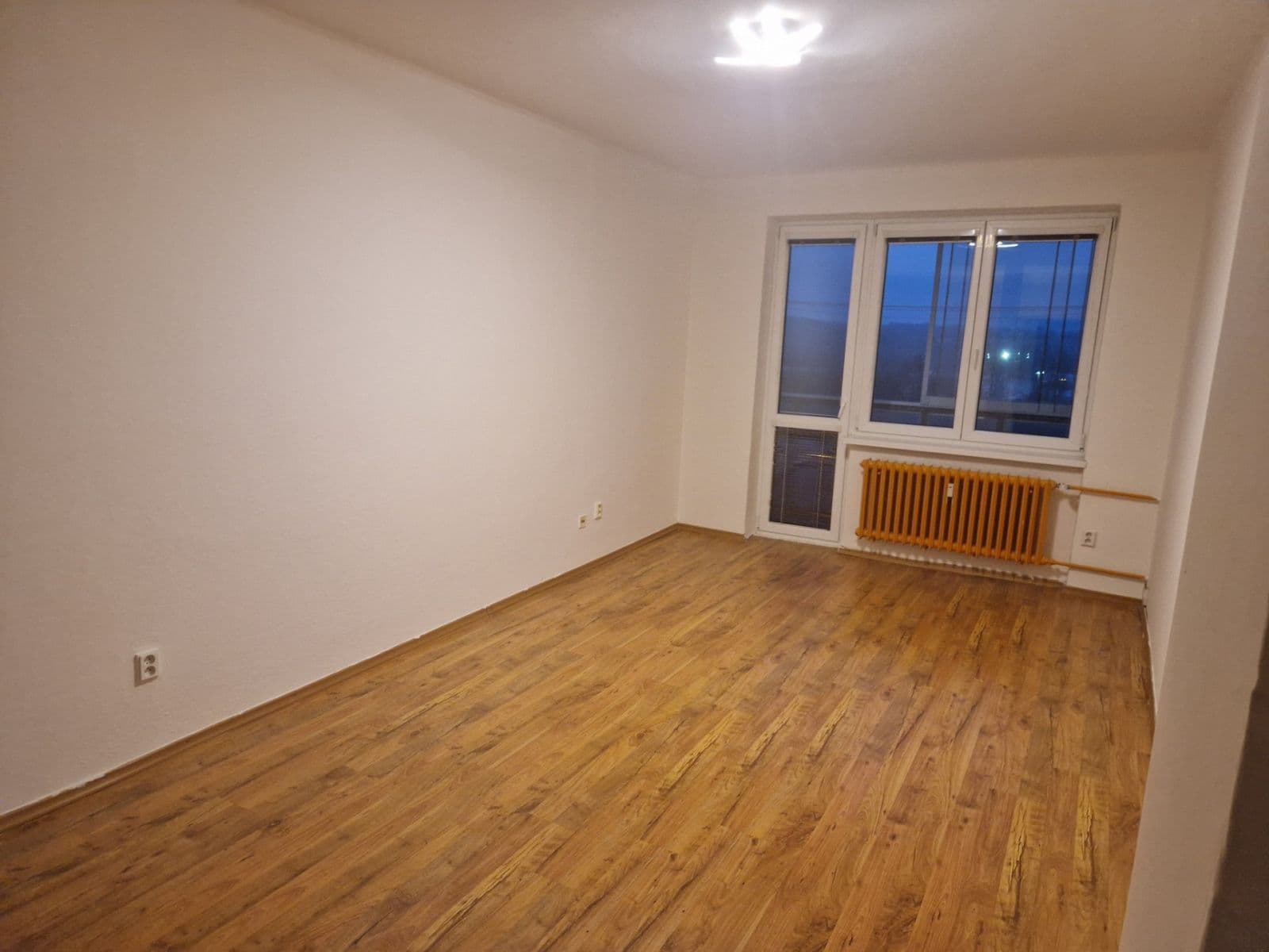 Pronájem bytu 3+1 65 m², Aleše Hrdličky, Ostrava, Moravskoslezský kraj Pronájem bytu 3+1 65 m², Aleše Hrdličky, Ostrava, Moravskoslezský kraj