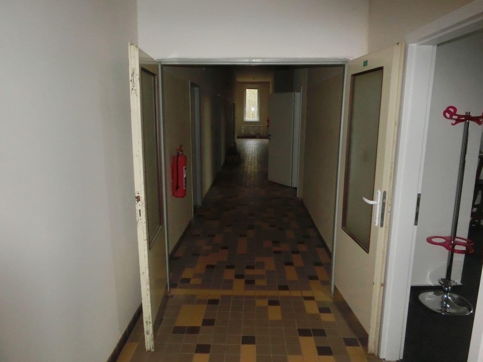 Prodej nebytového prostoru 800 m², Jiřího Potůčka, Pardubice, Pardubický kraj Prodej nebytového prostoru 800 m², Jiřího Potůčka, Pardubice, Pardubický kraj