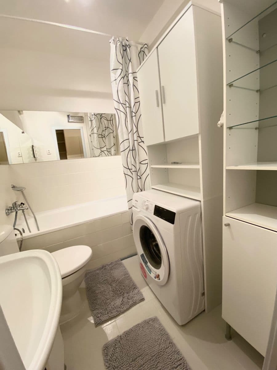 Pronájem bytu 2+1 44 m², Drobného, Dúbravka, Bratislavský kraj Pronájem bytu 2+1 44 m², Drobného, Dúbravka, Bratislavský kraj