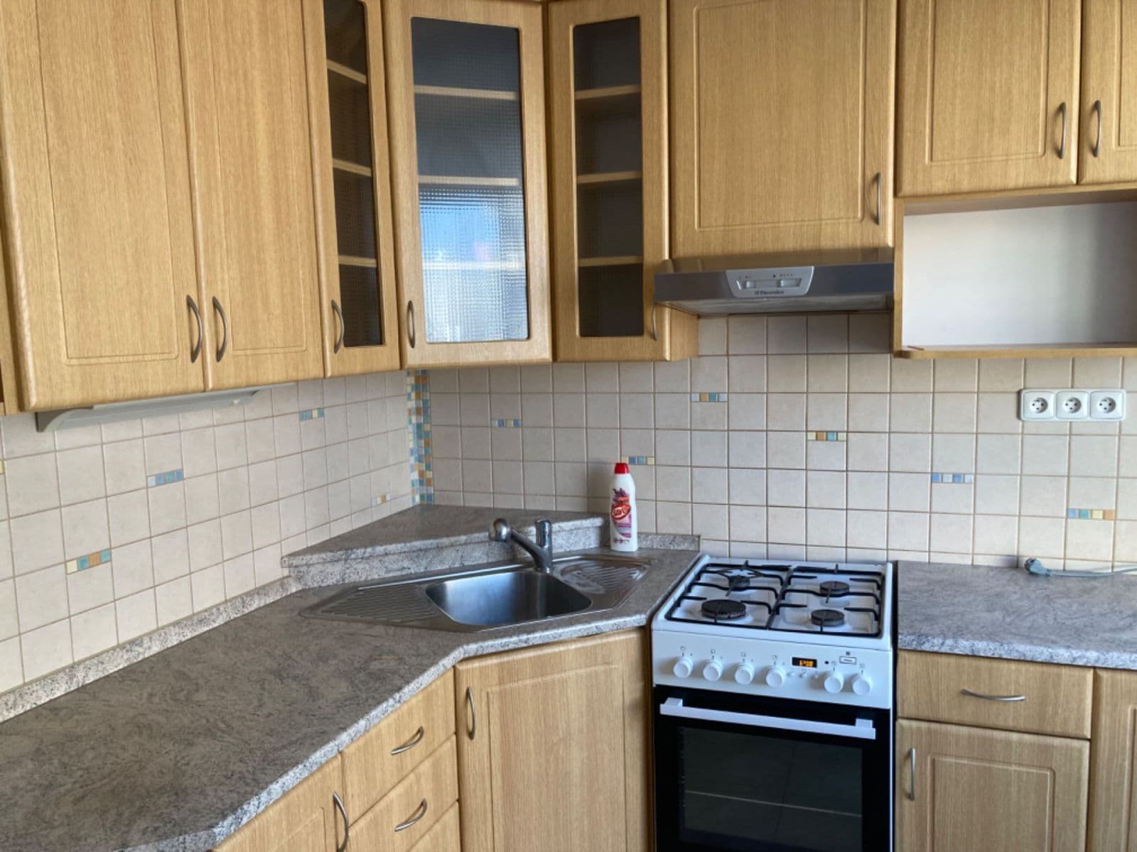 Pronájem bytu 3+1 78 m², Fryčovická, Praha, Praha Pronájem bytu 3+1 78 m², Fryčovická, Praha, Praha