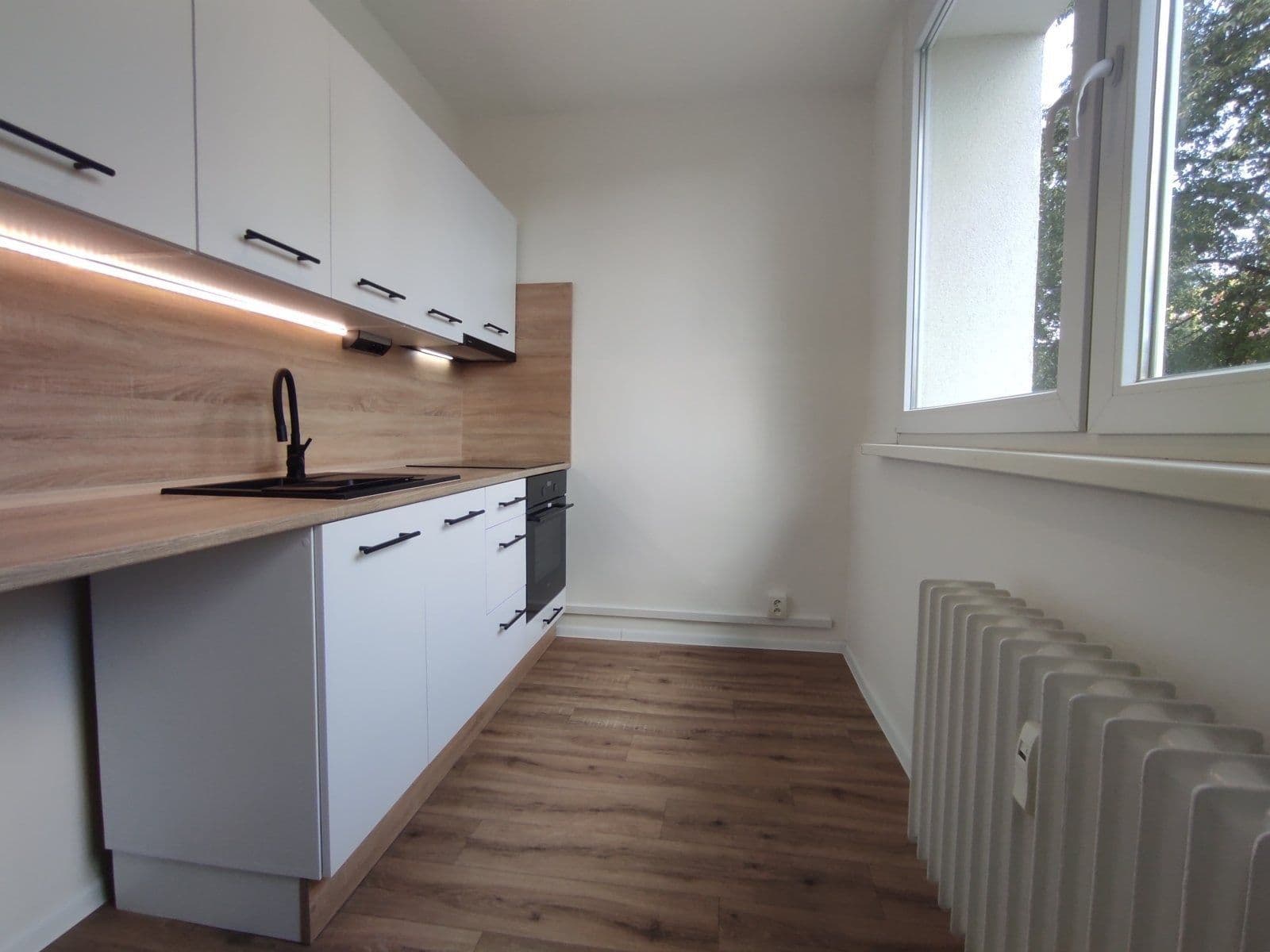 Pronájem bytu 3+1 54 m², Masarykova třída, Orlová, Moravskoslezský kraj Pronájem bytu 3+1 54 m², Masarykova třída, Orlová, Moravskoslezský kraj