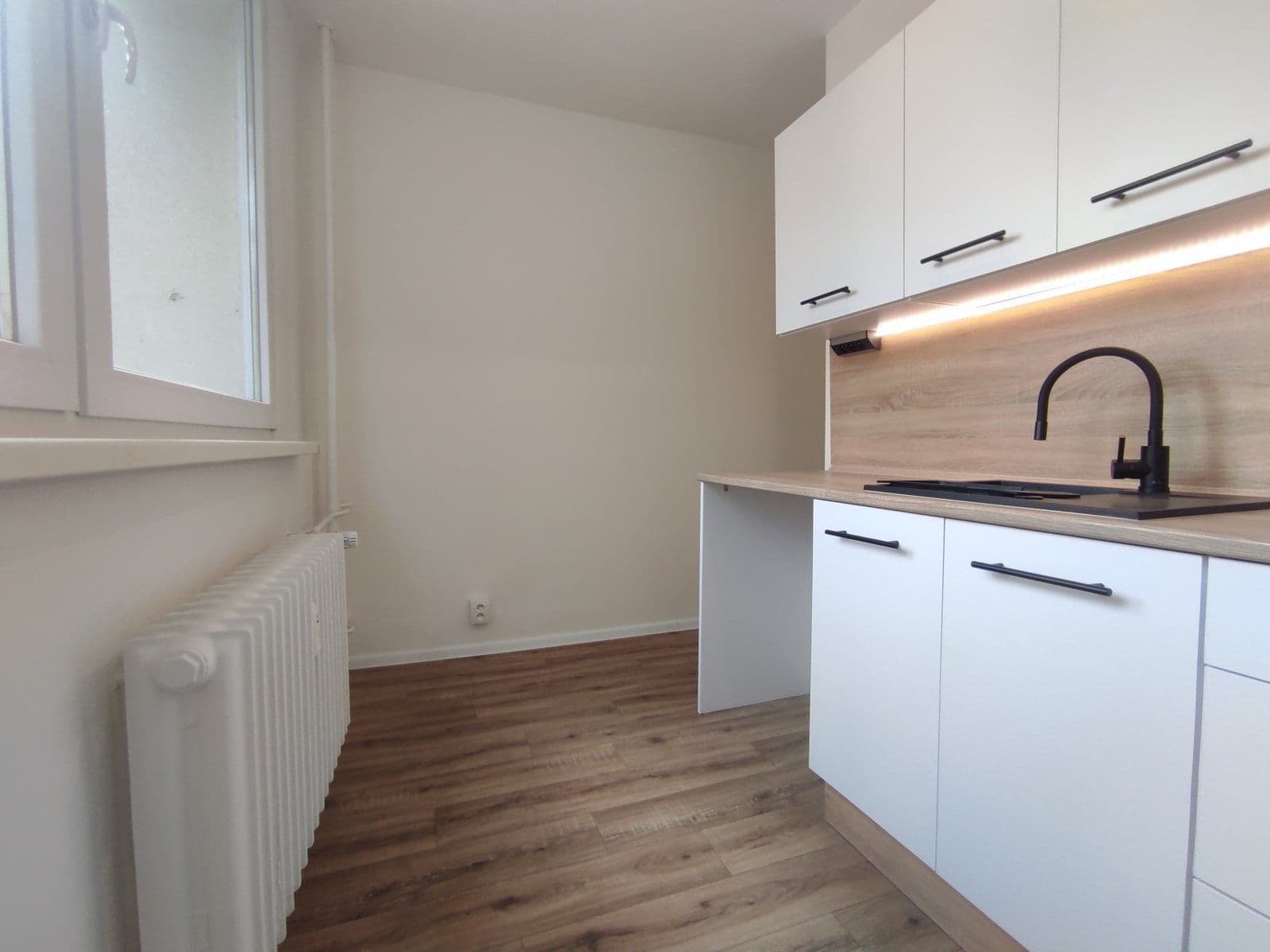 Pronájem bytu 3+1 54 m², Masarykova třída, Orlová, Moravskoslezský kraj Pronájem bytu 3+1 54 m², Masarykova třída, Orlová, Moravskoslezský kraj