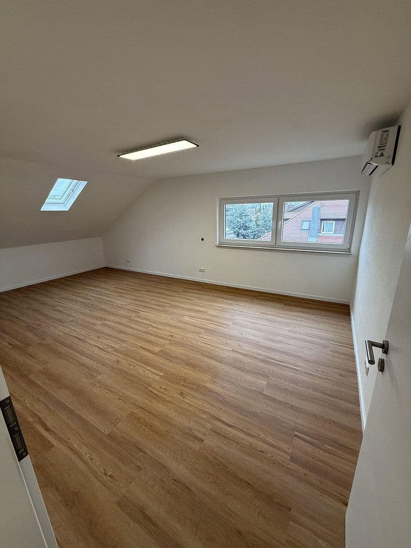 Pronájem bytu 3+1 75 m², Nordbahnhofstr., Stuttgart, Bádensko-Württembersko Pronájem bytu 3+1 75 m², Nordbahnhofstr., Stuttgart, Bádensko-Württembersko