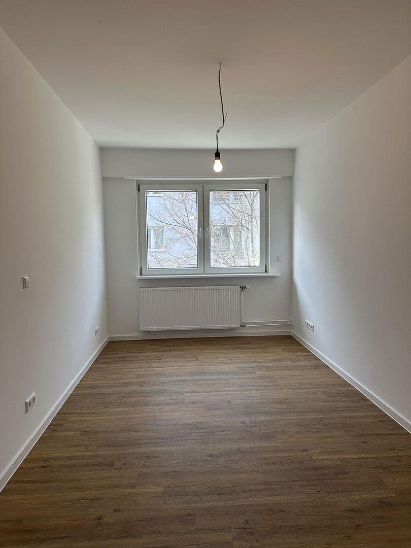 Pronájem bytu 2+1 65 m², Augartenstraße 27, Mannheim, Bádensko-Württembersko Pronájem bytu 2+1 65 m², Augartenstraße 27, Mannheim, Bádensko-Württembersko