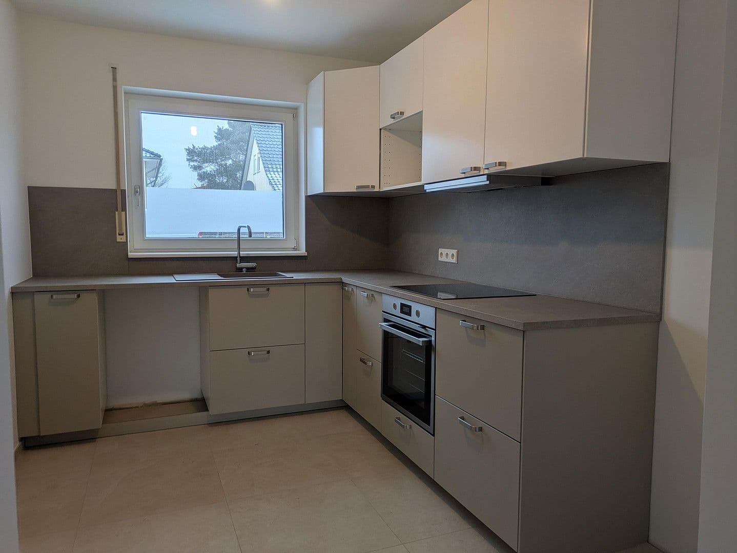 Pronájem domu 120 m², pozemek 285 m², Berlin, Berlín Pronájem domu 120 m², pozemek 285 m², Berlin, Berlín