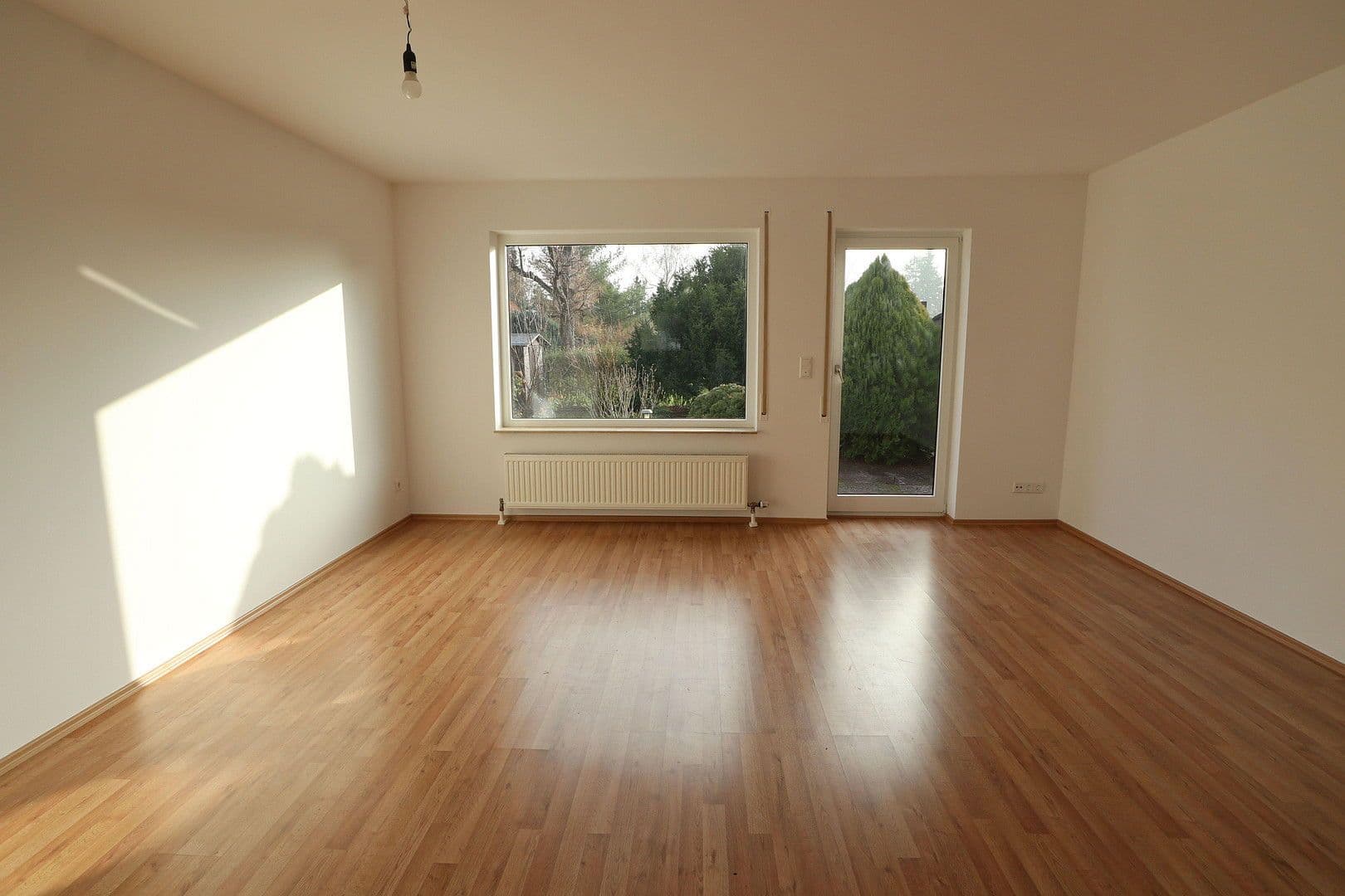 Pronájem domu 120 m², pozemek 285 m², Berlin, Berlín Pronájem domu 120 m², pozemek 285 m², Berlin, Berlín