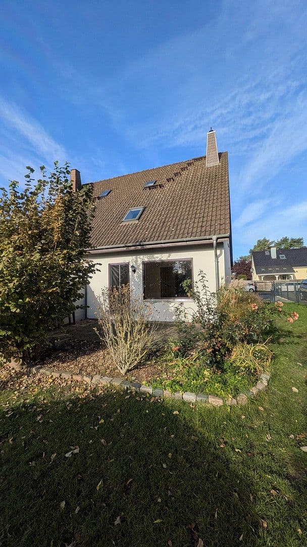 Pronájem domu 120 m², pozemek 285 m², Berlin, Berlín Pronájem domu 120 m², pozemek 285 m², Berlin, Berlín