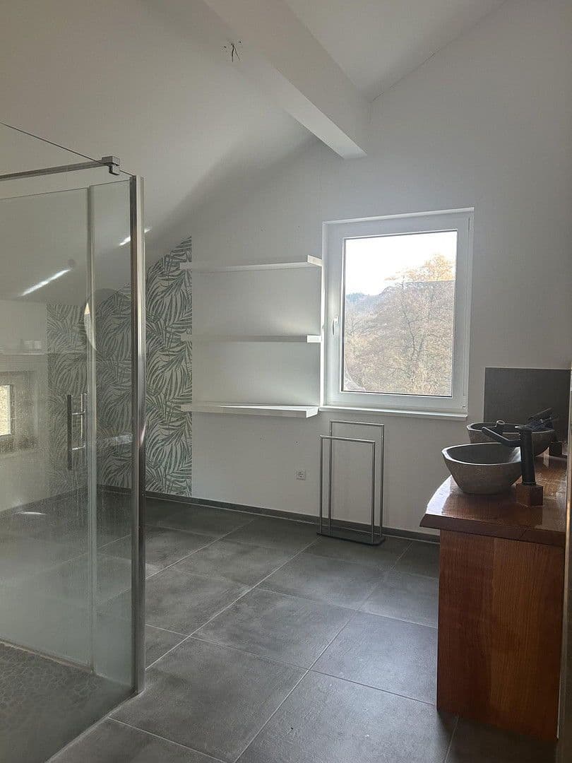 Pronájem domu 225 m², pozemek 1.012 m², Im Brochenbachtal 5, Sankt Katharinen, Porýní-Falc Pronájem domu 225 m², pozemek 1.012 m², Im Brochenbachtal 5, Sankt Katharinen, Porýní-Falc