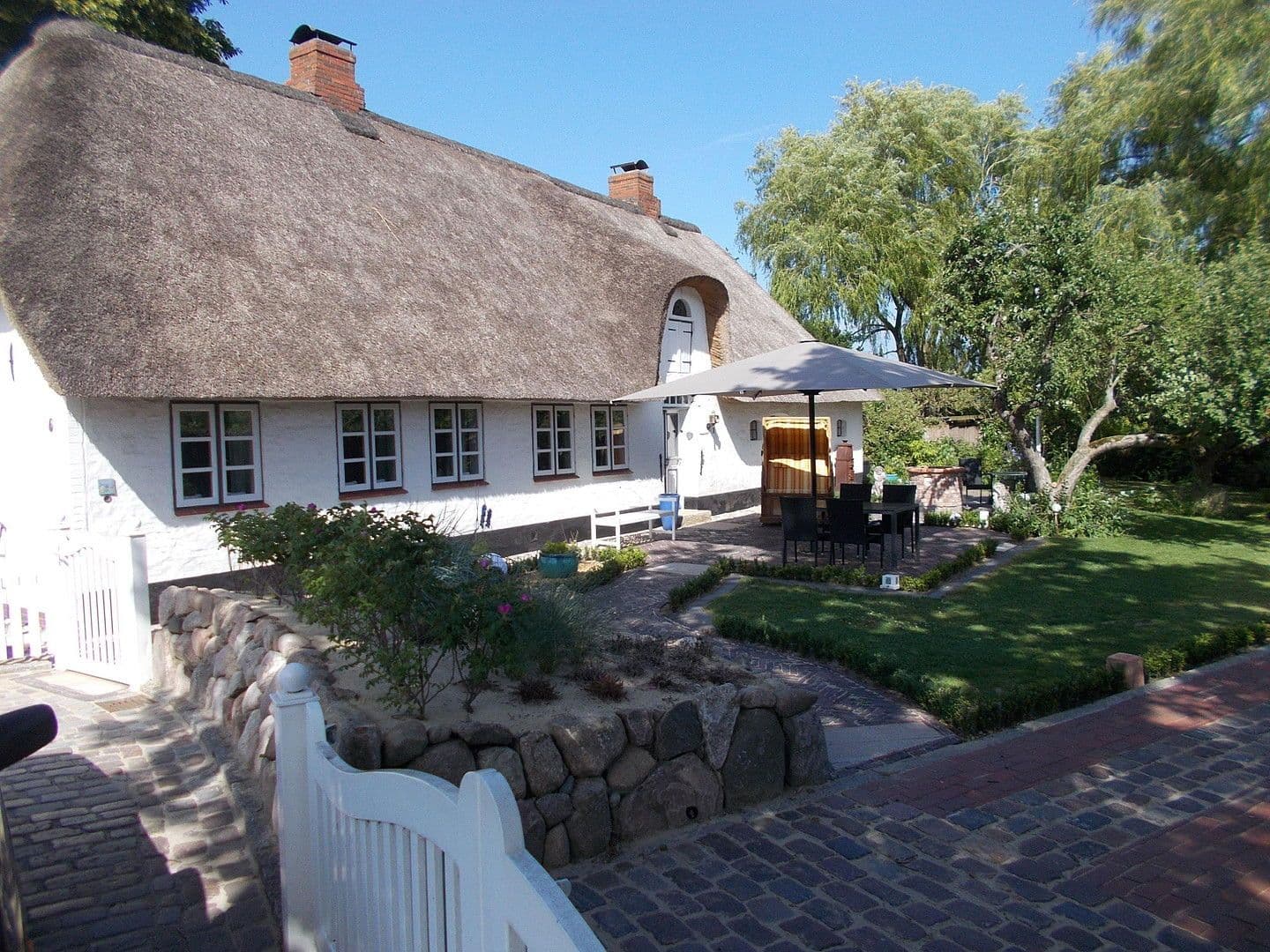 Prodej domu 129 m², pozemek 1.021 m², Schlossbergstraße 6, Stadum, Šlesvicko-Holštýnsko Prodej domu 129 m², pozemek 1.021 m², Schlossbergstraße 6, Stadum, Šlesvicko-Holštýnsko