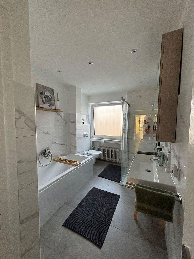 Pronájem bytu 4+1 142 m², Lohbachweg 9, Bad Sooden-Allendorf, Hessen Pronájem bytu 4+1 142 m², Lohbachweg 9, Bad Sooden-Allendorf, Hessen