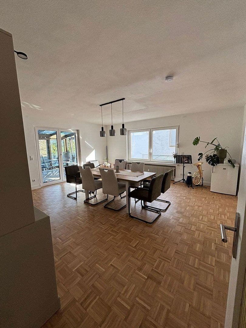 Pronájem bytu 4+1 142 m², Lohbachweg 9, Bad Sooden-Allendorf, Hessen Pronájem bytu 4+1 142 m², Lohbachweg 9, Bad Sooden-Allendorf, Hessen