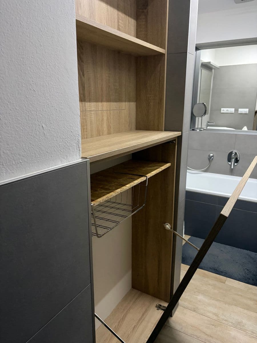 Pronájem bytu 3+kk 68 m², Hluboká, Zlín, Zlínský kraj Pronájem bytu 3+kk 68 m², Hluboká, Zlín, Zlínský kraj