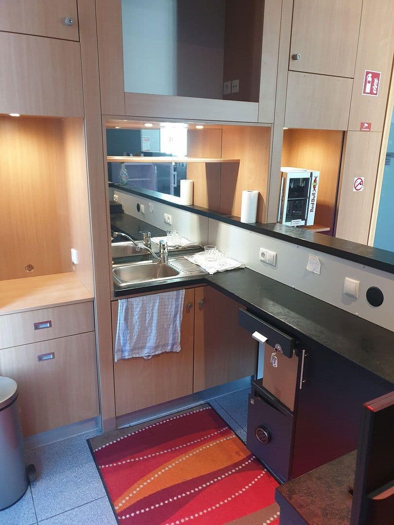 Pronájem nebytového prostoru 297 m², Pinneberstraße 155, Ellerbek, Šlesvicko-Holštýnsko Pronájem nebytového prostoru 297 m², Pinneberstraße 155, Ellerbek, Šlesvicko-Holštýnsko