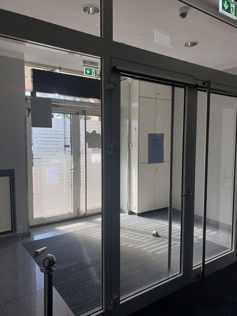 Pronájem nebytového prostoru 297 m², Pinneberstraße 155, Ellerbek, Šlesvicko-Holštýnsko Pronájem nebytového prostoru 297 m², Pinneberstraße 155, Ellerbek, Šlesvicko-Holštýnsko