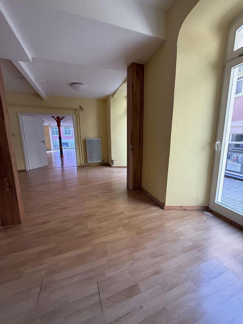 Pronájem nebytového prostoru 136 m², Spitalstrasse 17, Ellwangen (Jagst), Bádensko-Württembersko Pronájem nebytového prostoru 136 m², Spitalstrasse 17, Ellwangen (Jagst), Bádensko-Württembersko