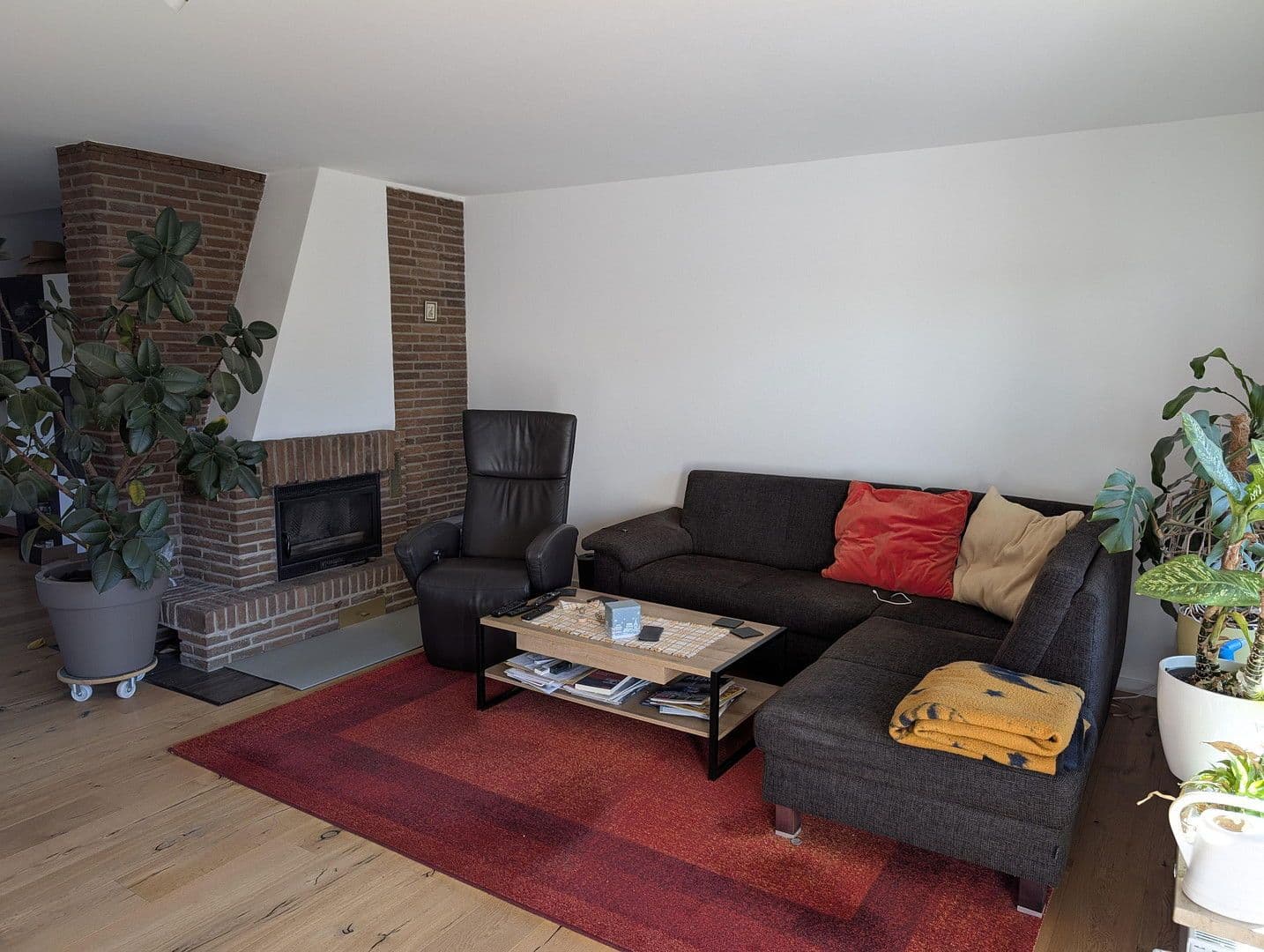 Prodej domu 188 m², pozemek 222 m², Leonberg, Bádensko-Württembersko Prodej domu 188 m², pozemek 222 m², Leonberg, Bádensko-Württembersko