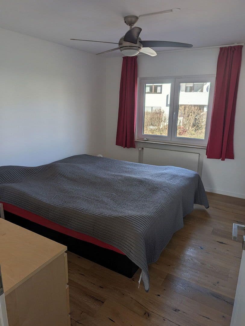 Prodej domu 188 m², pozemek 222 m², Leonberg, Bádensko-Württembersko Prodej domu 188 m², pozemek 222 m², Leonberg, Bádensko-Württembersko