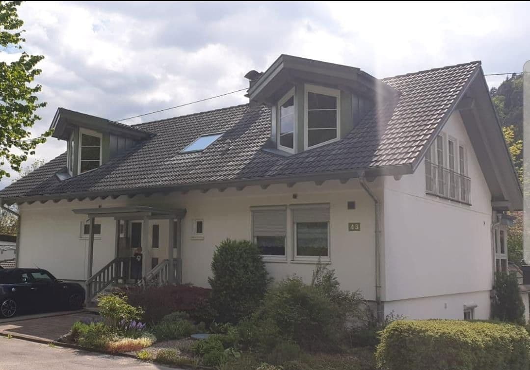 Pronájem bytu 4+kk 138 m², Tuttlingen, Bádensko-Württembersko Pronájem bytu 4+kk 138 m², Tuttlingen, Bádensko-Württembersko