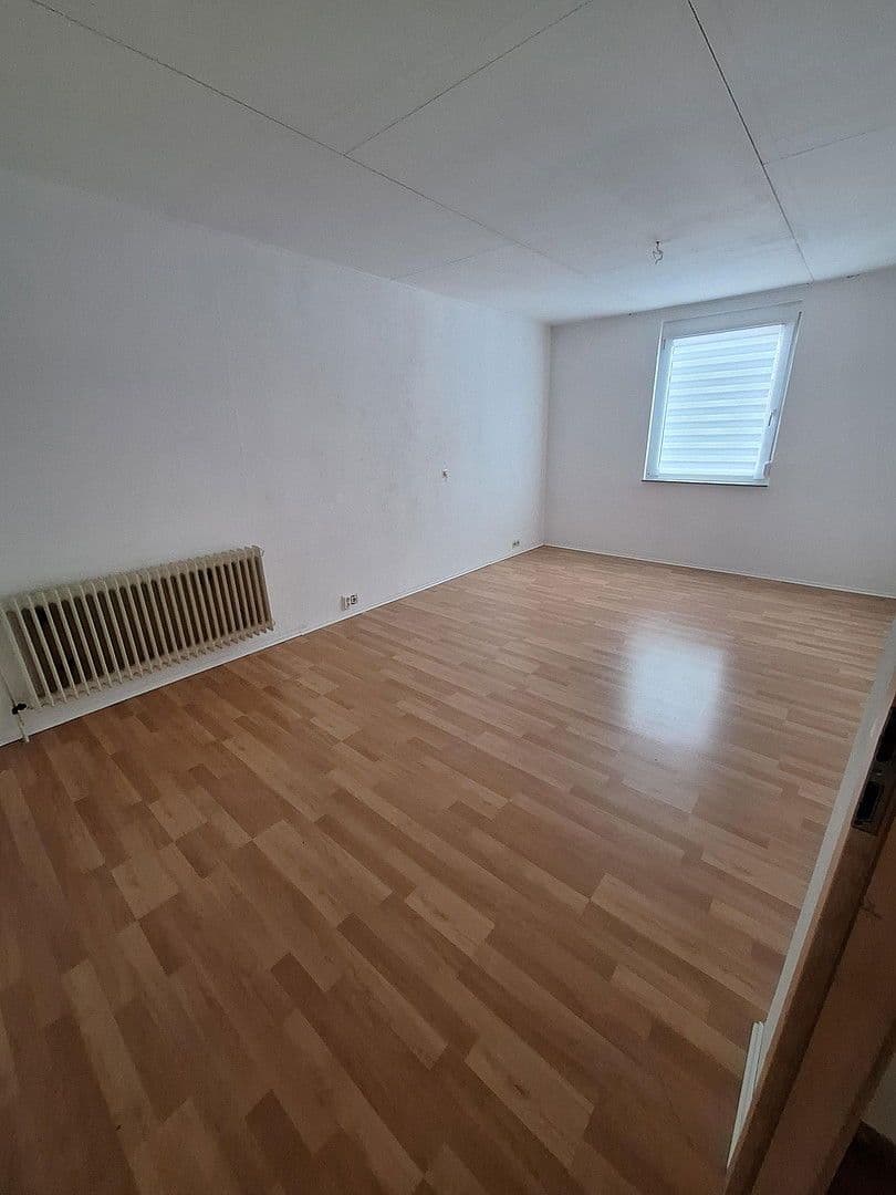 Pronájem bytu 4+kk 138 m², Tuttlingen, Bádensko-Württembersko Pronájem bytu 4+kk 138 m², Tuttlingen, Bádensko-Württembersko