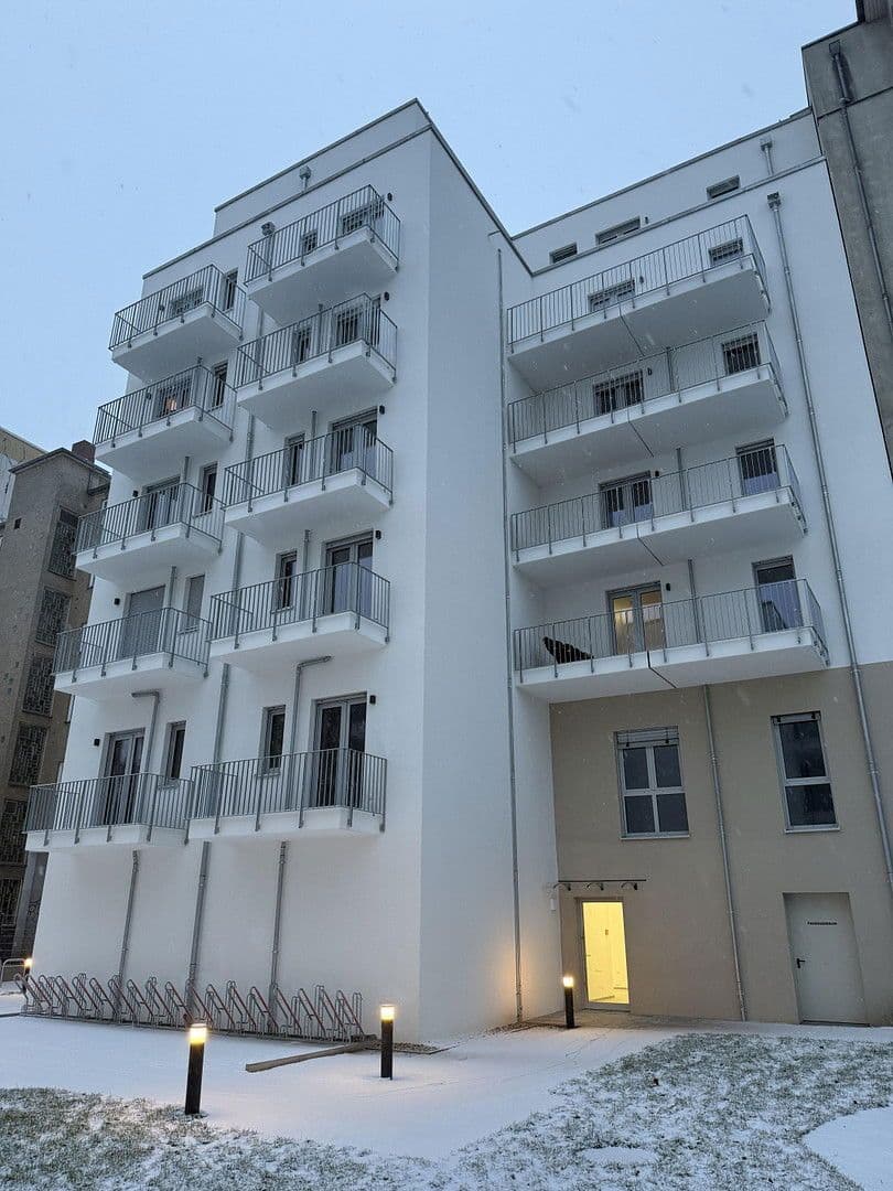 Pronájem bytu 1+1 26 m², Berlin, Berlín Pronájem bytu 1+1 26 m², Berlin, Berlín