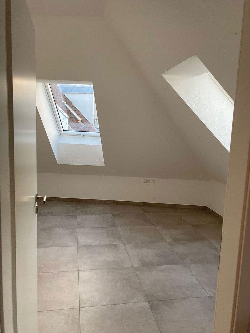 Pronájem bytu 2+kk 59 m², Eberstadt, Bádensko-Württembersko Pronájem bytu 2+kk 59 m², Eberstadt, Bádensko-Württembersko