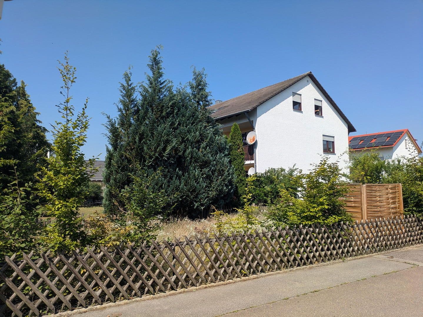 Prodej domu 339 m², pozemek 1.077 m², Schwanenstraße 3, Kelheim, Bavorsko Prodej domu 339 m², pozemek 1.077 m², Schwanenstraße 3, Kelheim, Bavorsko
