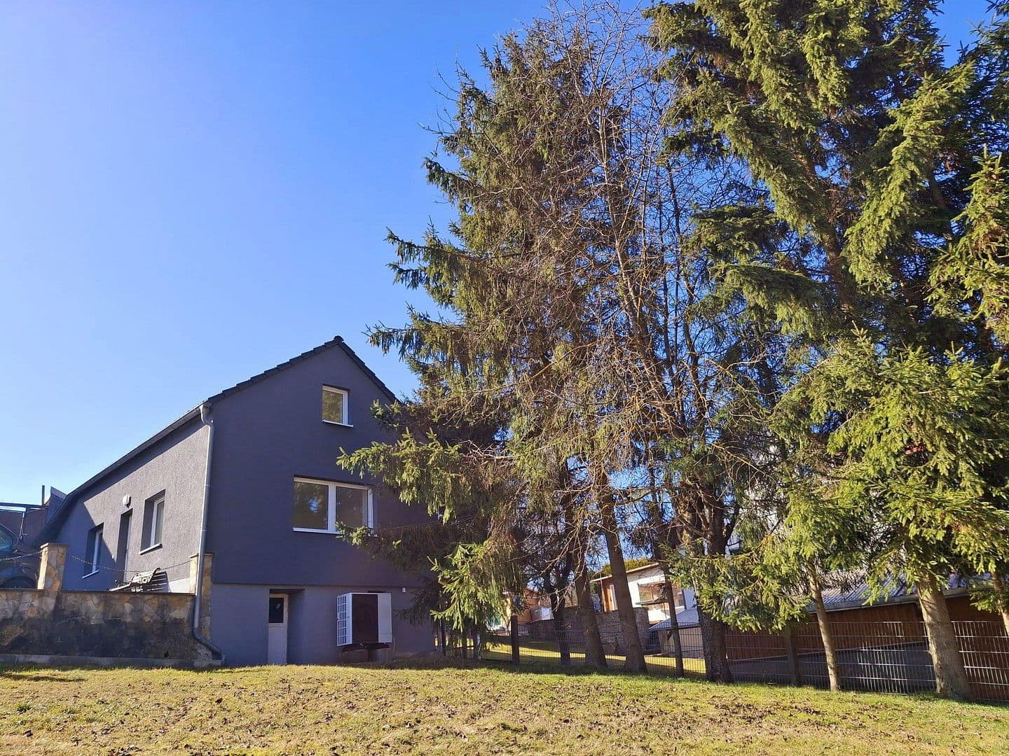 Prodej domu 123 m², pozemek 360 m², Heuthener Straße 2, Dingelstädt, Durynsko Prodej domu 123 m², pozemek 360 m², Heuthener Straße 2, Dingelstädt, Durynsko