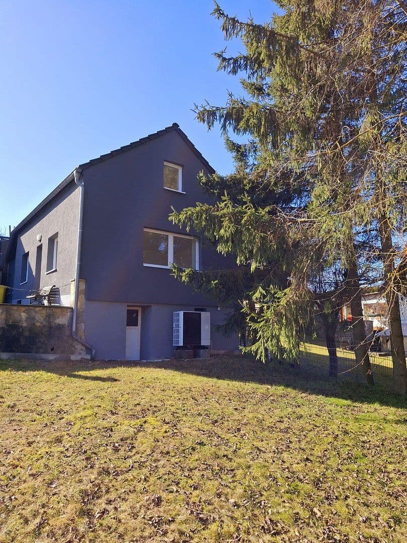 Prodej domu 123 m², pozemek 360 m², Heuthener Straße 2, Dingelstädt, Durynsko Prodej domu 123 m², pozemek 360 m², Heuthener Straße 2, Dingelstädt, Durynsko
