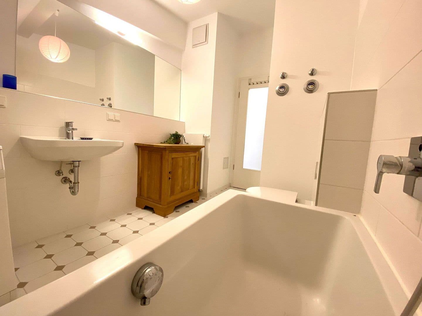 Pronájem bytu 3+1 119 m², Berlin, Berlín Pronájem bytu 3+1 119 m², Berlin, Berlín