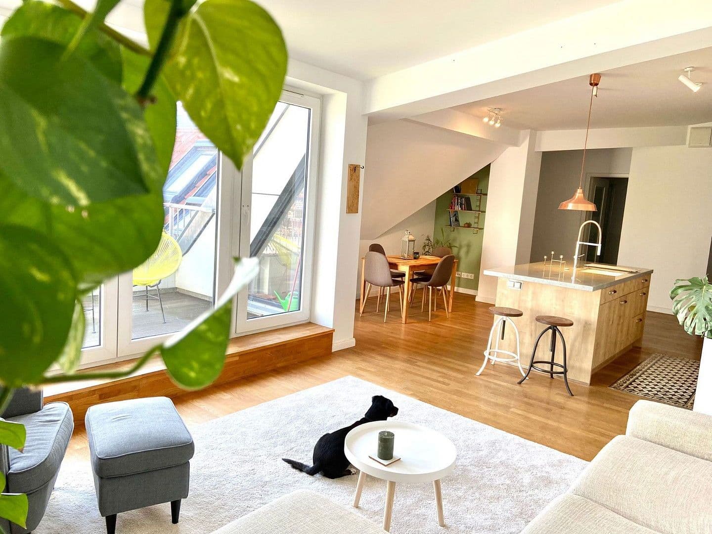 Pronájem bytu 3+1 119 m², Berlin, Berlín Pronájem bytu 3+1 119 m², Berlin, Berlín