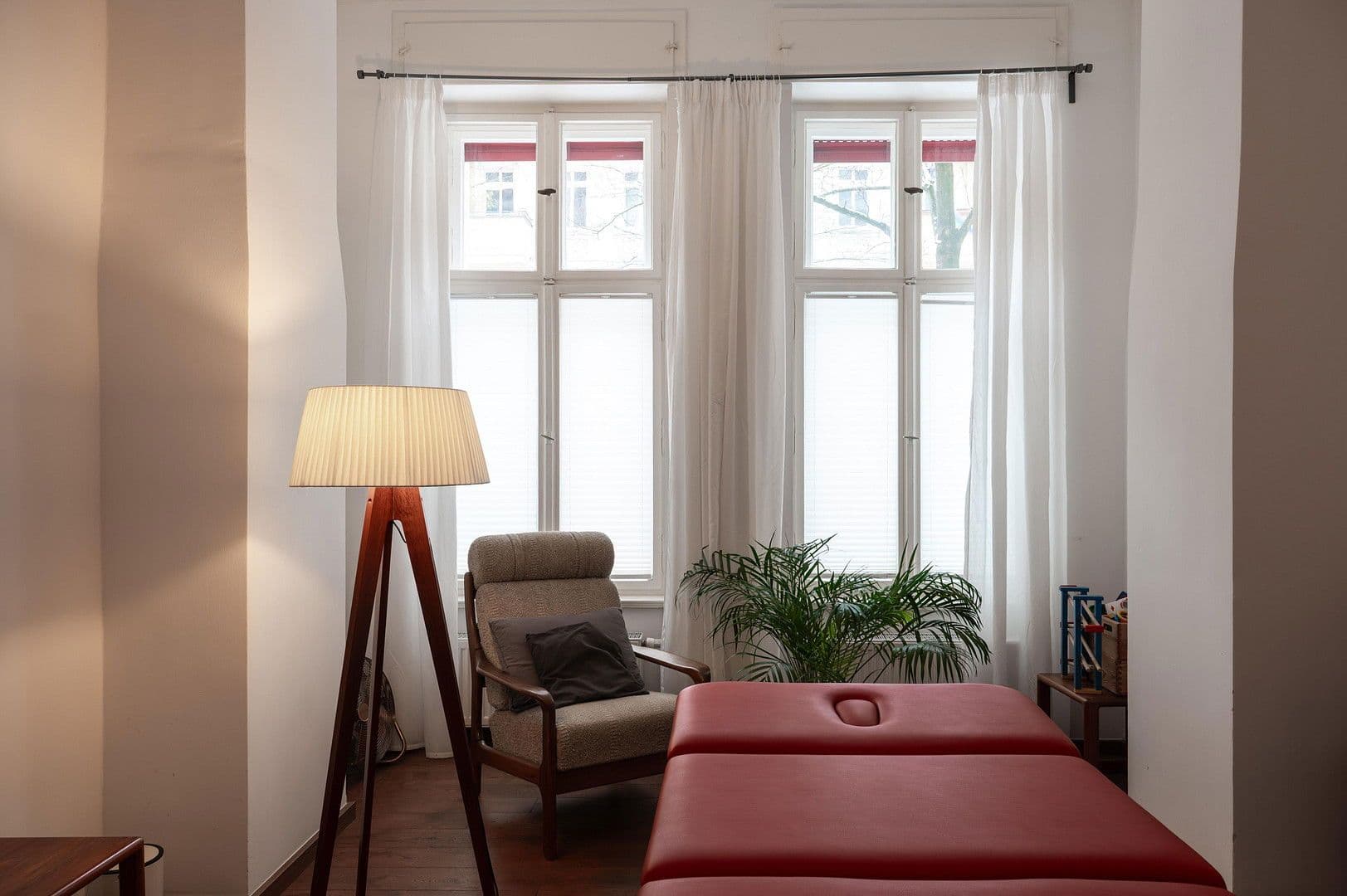 Prodej kanceláře 94 m², Erich-Weinert-Str. 5, Berlin, Berlín Prodej kanceláře 94 m², Erich-Weinert-Str. 5, Berlin, Berlín