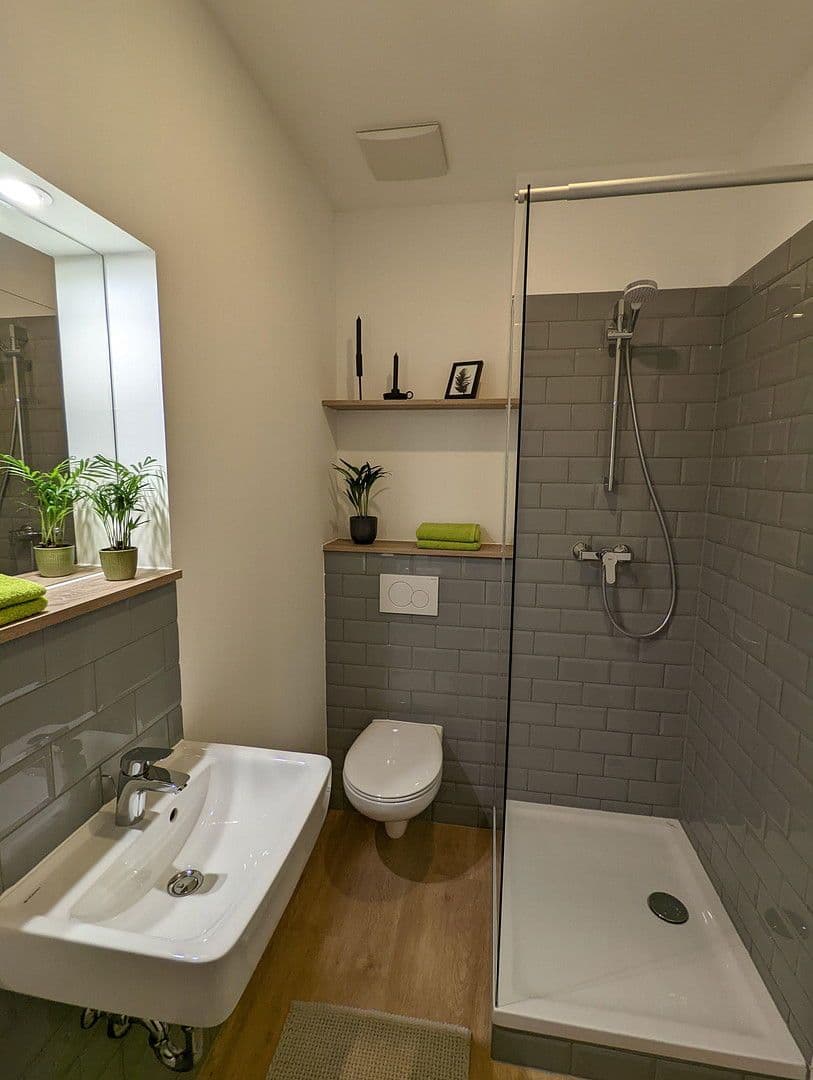 Pronájem bytu 1+1 21 m², Rotebühlstrasse 108, Stuttgart West, Bádensko-Württembersko Pronájem bytu 1+1 21 m², Rotebühlstrasse 108, Stuttgart West, Bádensko-Württembersko