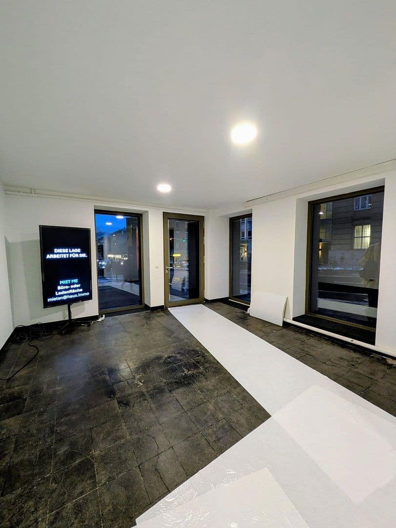 Pronájem kanceláře 210 m², Rotebühlstrasse 108, Stuttgart, Bádensko-Württembersko Pronájem kanceláře 210 m², Rotebühlstrasse 108, Stuttgart, Bádensko-Württembersko