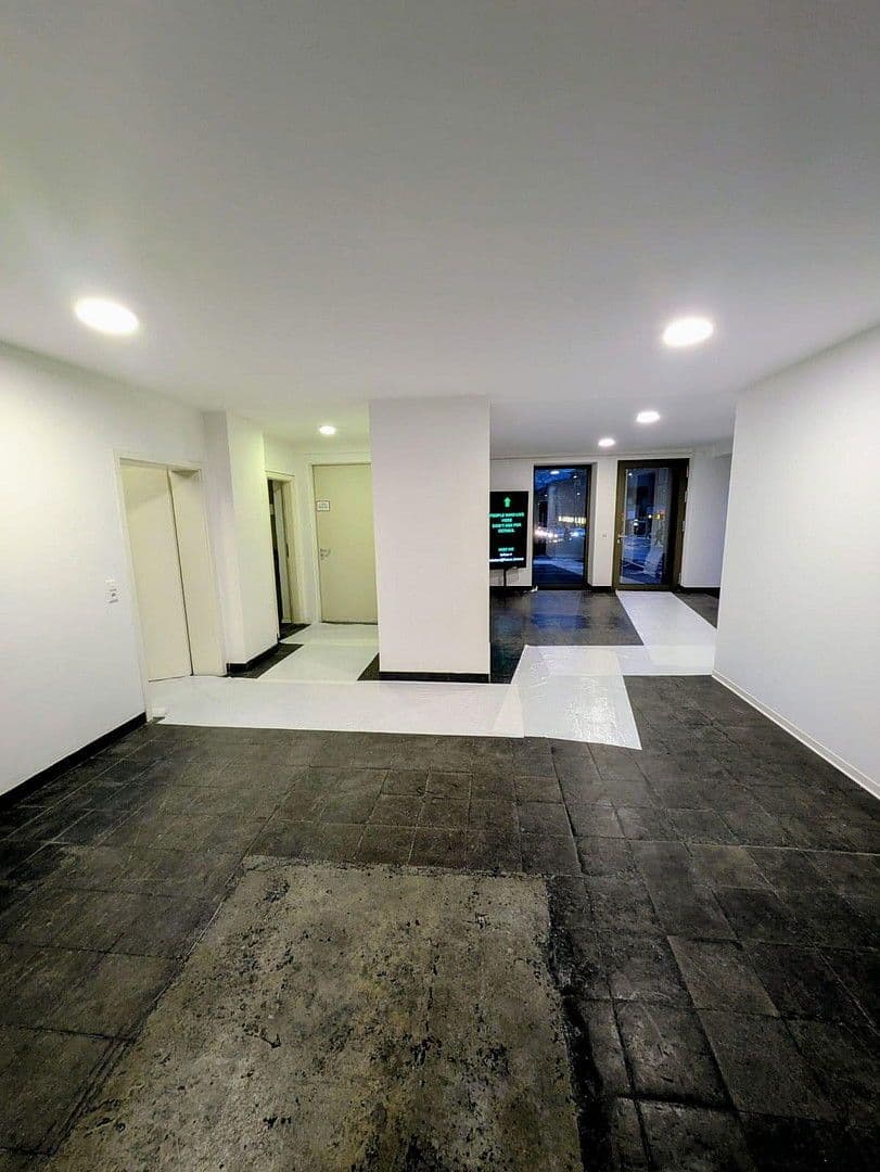 Pronájem kanceláře 210 m², Rotebühlstrasse 108, Stuttgart, Bádensko-Württembersko Pronájem kanceláře 210 m², Rotebühlstrasse 108, Stuttgart, Bádensko-Württembersko