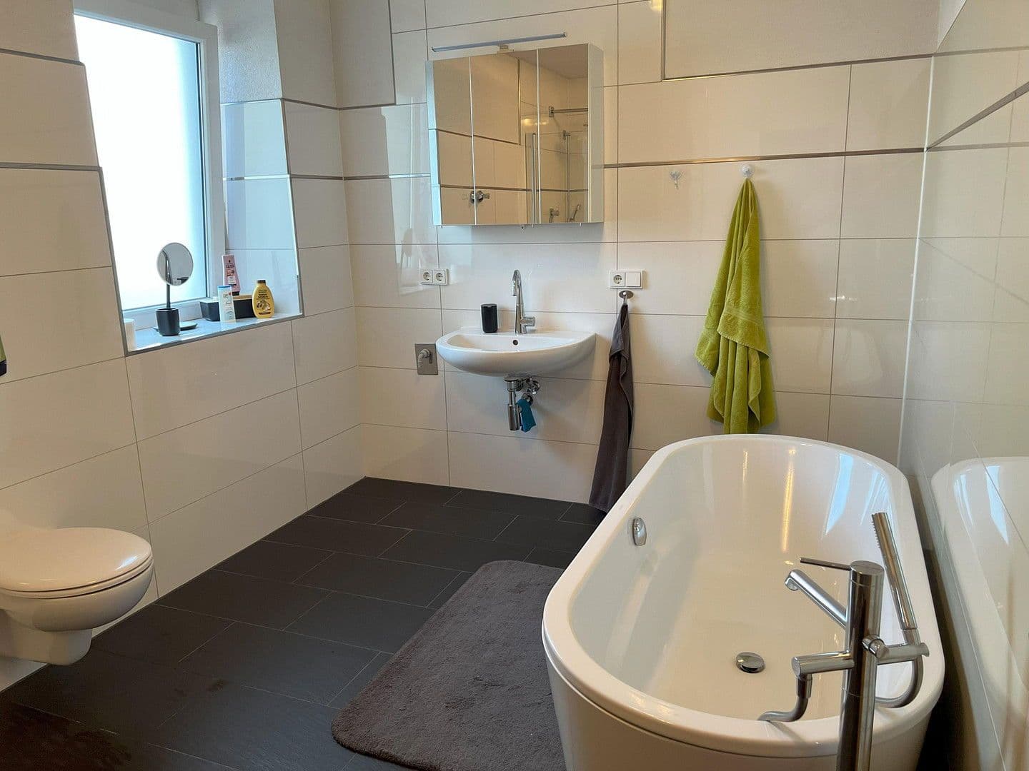 Pronájem bytu 2+1 84 m², Weingarten, Bádensko-Württembersko Pronájem bytu 2+1 84 m², Weingarten, Bádensko-Württembersko