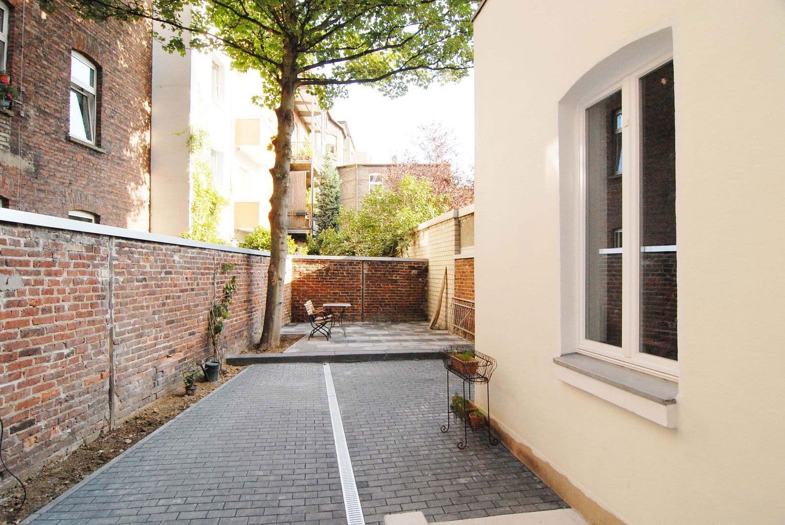 Prodej kanceláře 110 m², Düsseldorf, Severní Porýní-Vestfálsko Prodej kanceláře 110 m², Düsseldorf, Severní Porýní-Vestfálsko