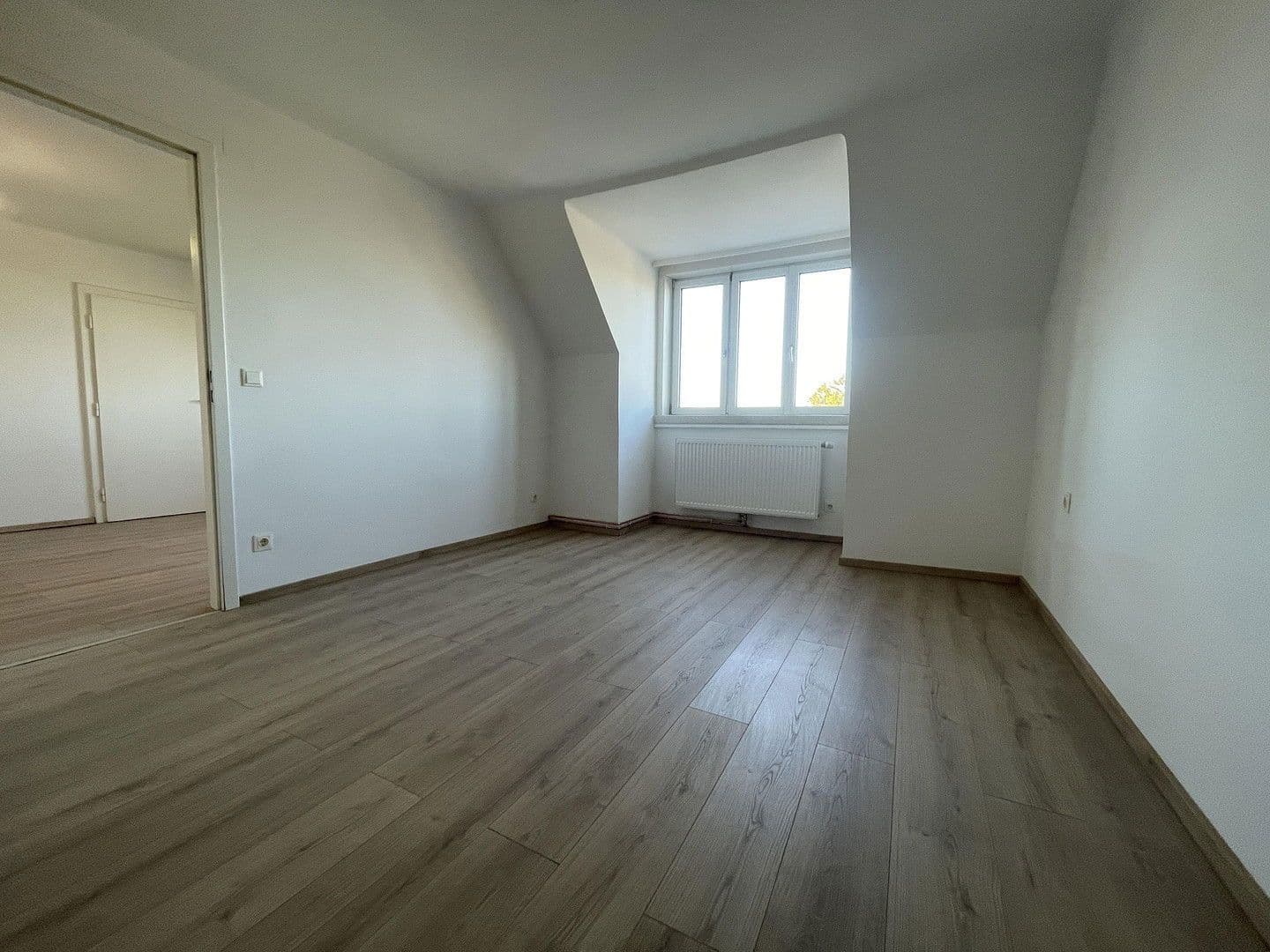 Prodej bytu 3+1 62 m², Perchtoldsdorf, Dolní Rakousko Prodej bytu 3+1 62 m², Perchtoldsdorf, Dolní Rakousko
