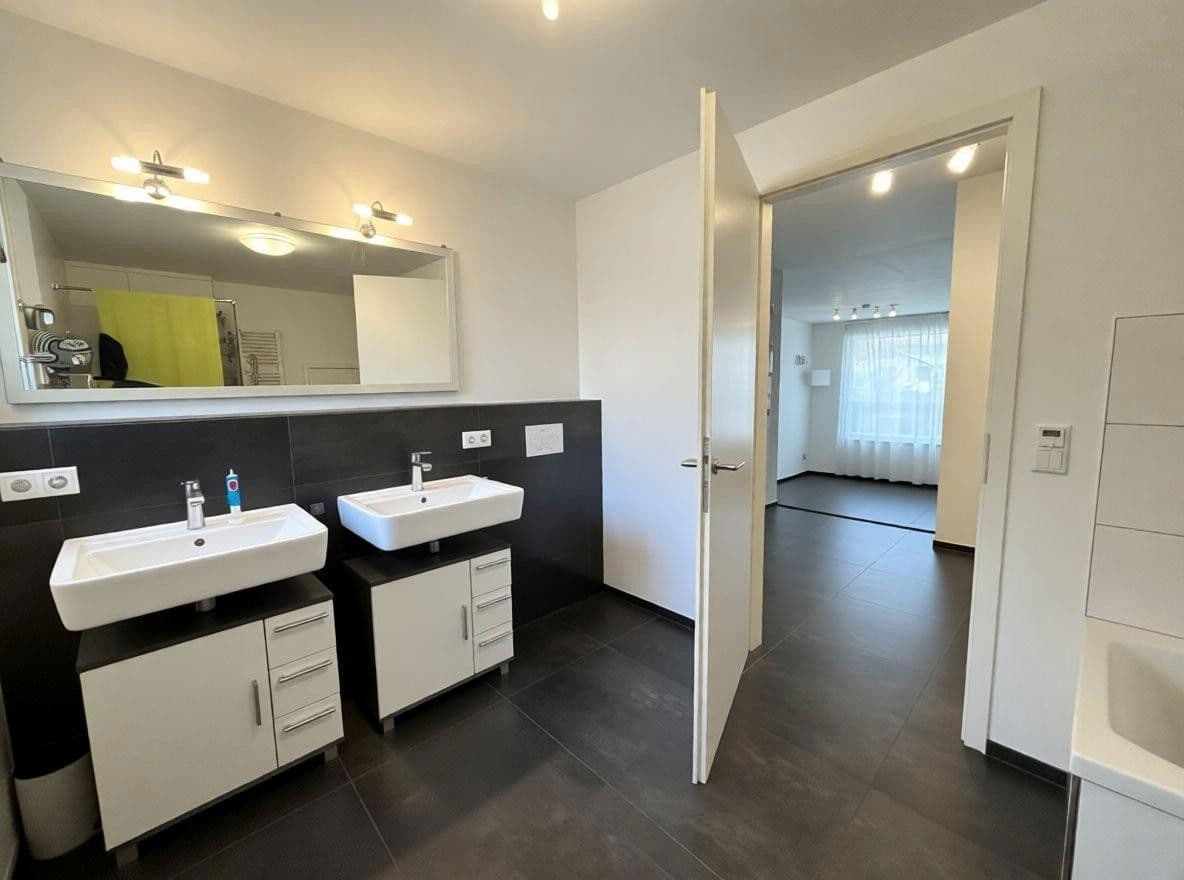Prodej bytu 4+1 114 m², Dettinger Straße 85, Kirchheim unter Teck, Bádensko-Württembersko Prodej bytu 4+1 114 m², Dettinger Straße 85, Kirchheim unter Teck, Bádensko-Württembersko