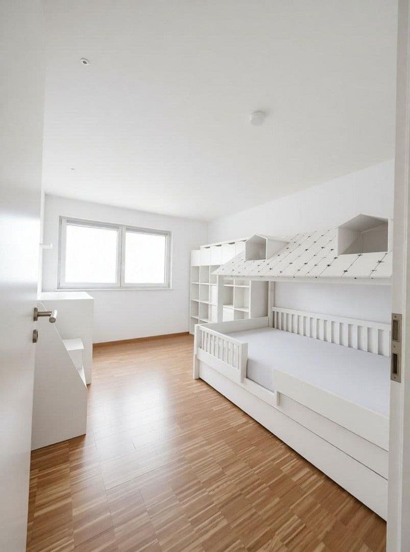 Prodej bytu 4+1 114 m², Dettinger Straße 85, Kirchheim unter Teck, Bádensko-Württembersko Prodej bytu 4+1 114 m², Dettinger Straße 85, Kirchheim unter Teck, Bádensko-Württembersko