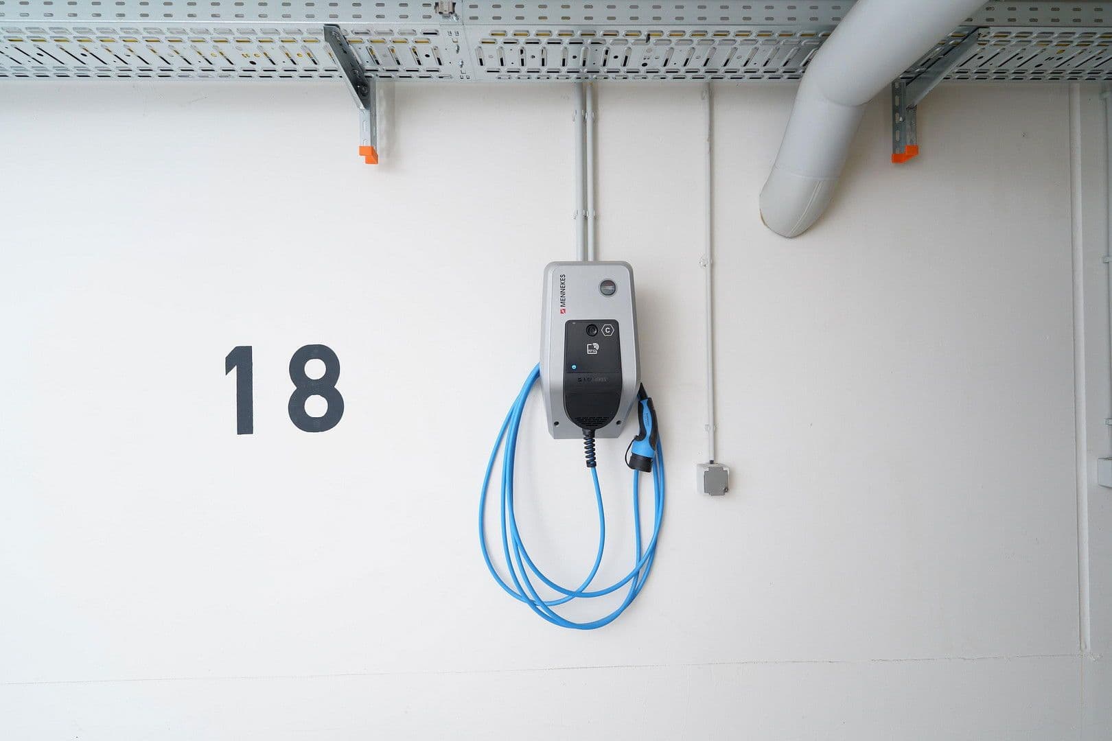 Prodej bytu 3+kk 99 m², Stuttgart, Bádensko-Württembersko Prodej bytu 3+kk 99 m², Stuttgart, Bádensko-Württembersko