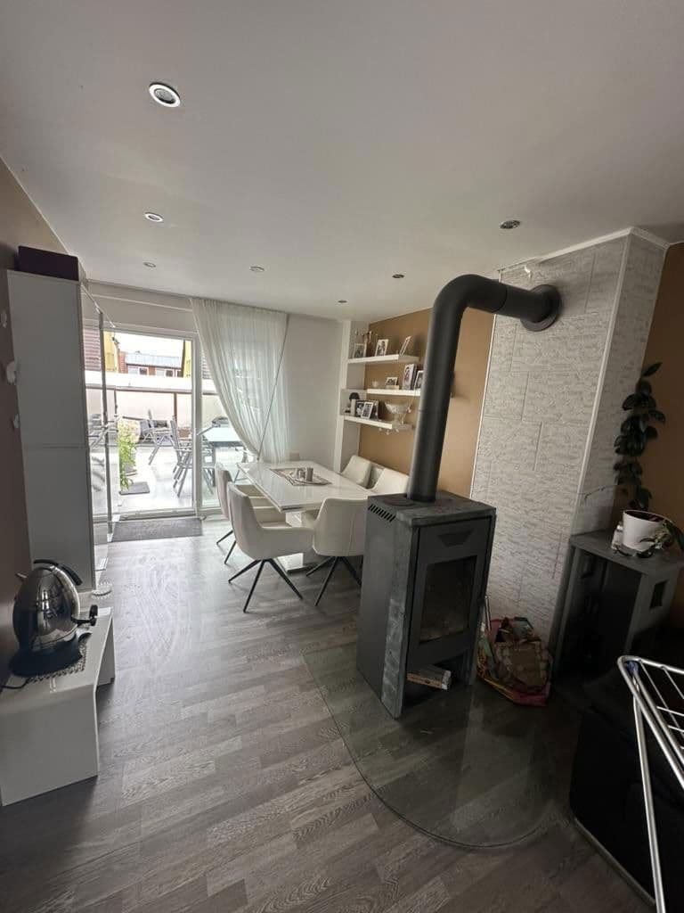 Pronájem bytu 5+1 151 m², Mannheim, Bádensko-Württembersko Pronájem bytu 5+1 151 m², Mannheim, Bádensko-Württembersko