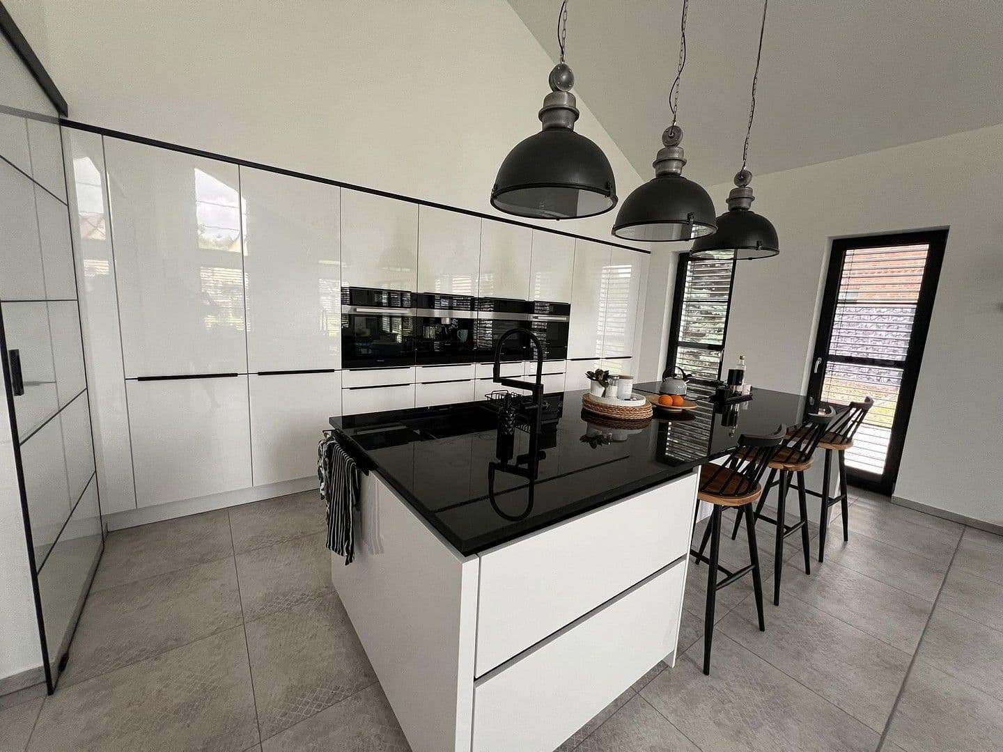 Prodej domu 220 m², pozemek 1.400 m², Senftenberg - Zły Komorow, Braniborsko Prodej domu 220 m², pozemek 1.400 m², Senftenberg - Zły Komorow, Braniborsko