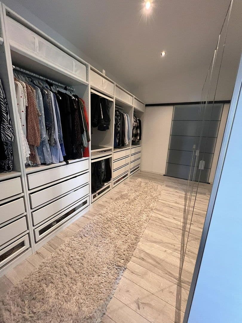 Prodej domu 220 m², pozemek 1.400 m², Senftenberg - Zły Komorow, Braniborsko Prodej domu 220 m², pozemek 1.400 m², Senftenberg - Zły Komorow, Braniborsko